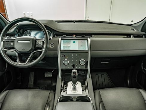 Used 2023 Land Rover Discovery Sport SE image 27