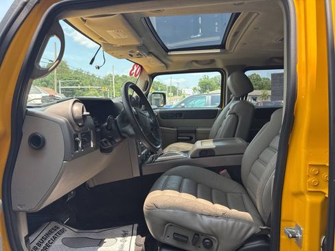 Used 2003 HUMMER H2 w/ Preferred Equipment Group AWD/4WD image 14