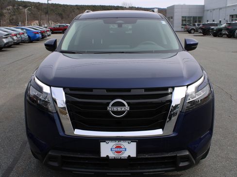 New 2025 Nissan Pathfinder SV w/ Cargo Package image 1