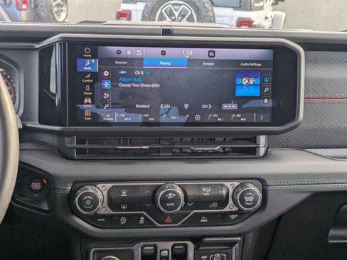 Certified 2024 Jeep Wrangler Unlimited Rubicon image 16