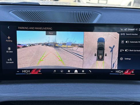 New 2026 BMW 330i xDrive xDrive w/ Premium Package image 28