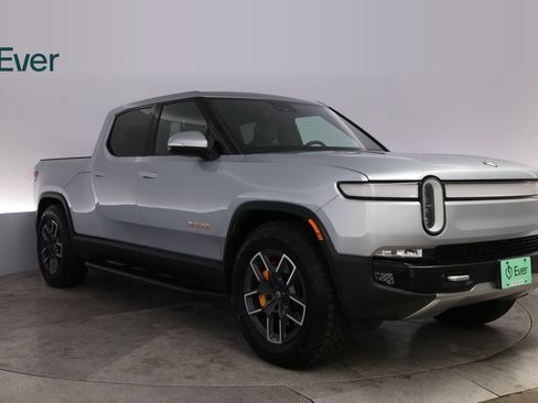 Used 2023 Rivian R1T Adventure AWD/4WD image 13