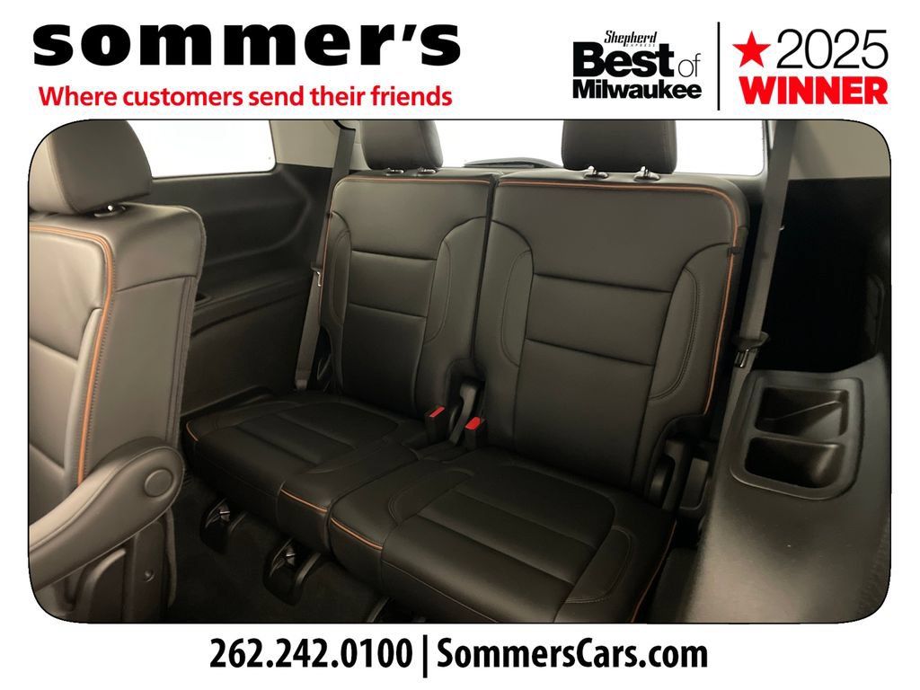 Used 2023 GMC Acadia AT4 w/ Technology Package AWD/4WD image 27