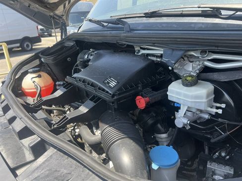 Used 2019 Mercedes-Benz Sprinter 144 image 25