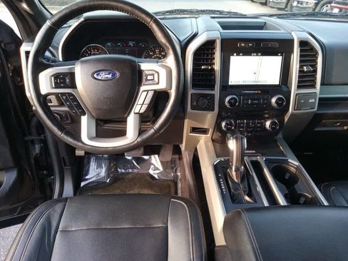 Used 2017 Ford F150 Lariat w/ Equipment Group 502A Luxury AWD/4WD image 32