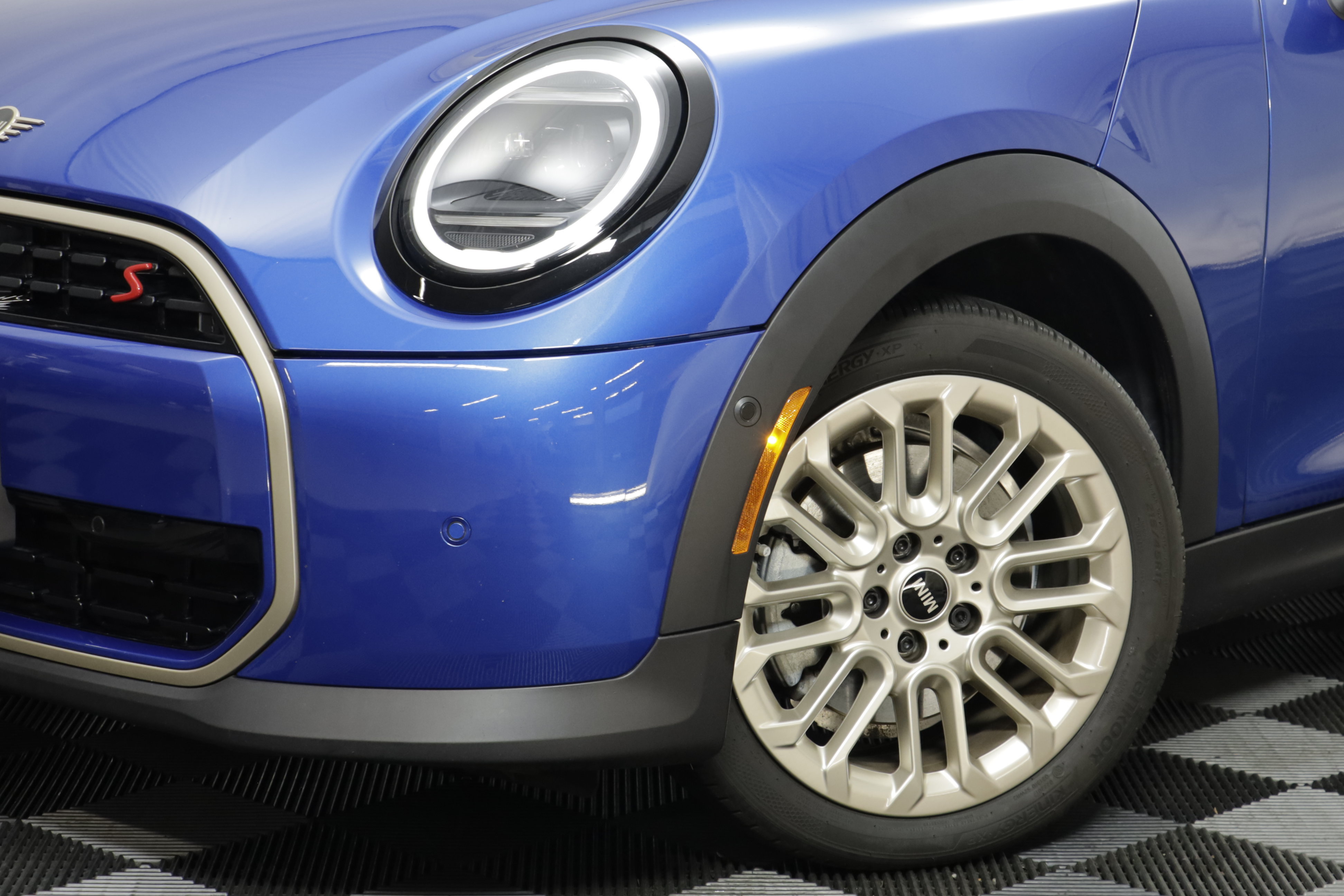 Certified 2025 MINI Cooper S FWD image 3