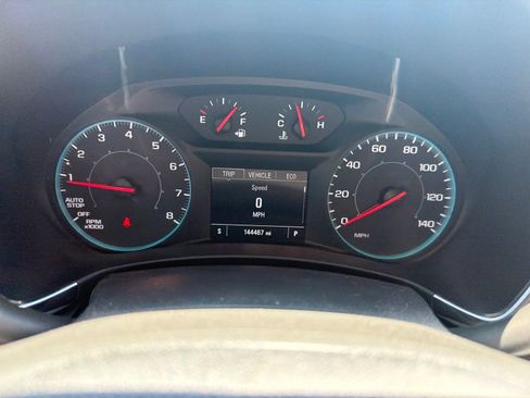 Used 2021 Chevrolet Equinox LS w/ LS Convenience Package FWD image 12