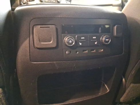 Used 2019 Chevrolet Tahoe LT image 28