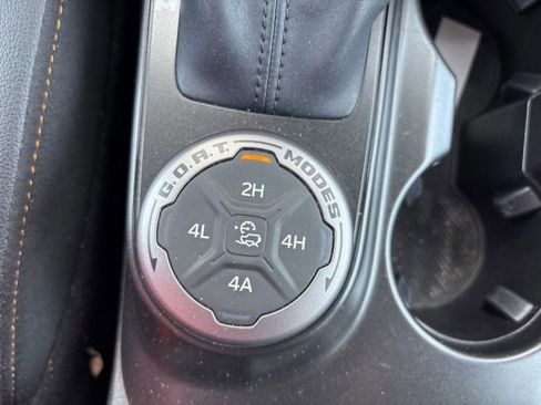 Used 2023 Ford Bronco Badlands image 26