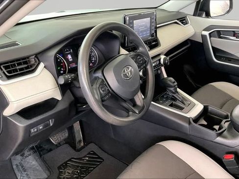 Used 2021 Toyota RAV4 XLE FWD image 12