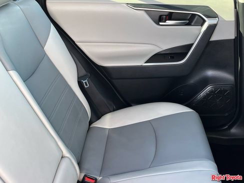 Certified 2020 Toyota RAV4 XLE Premium FWD image 14