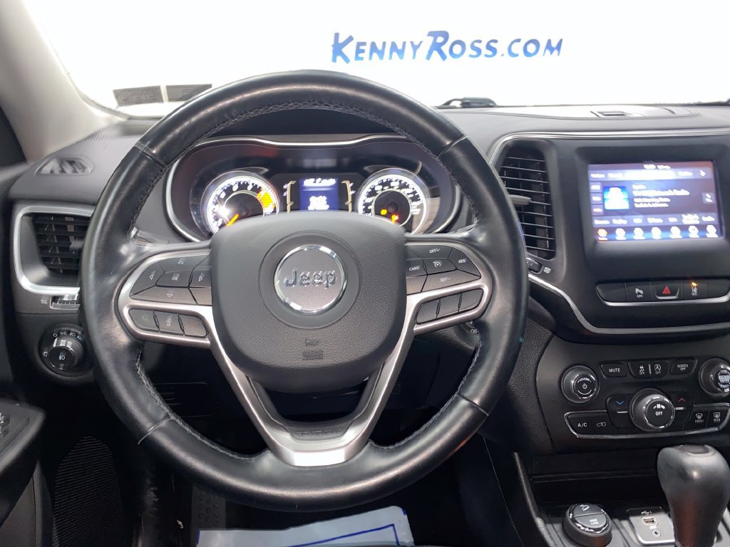 Used 2021 Jeep Cherokee Latitude Lux w/ Sun & Sound Group AWD/4WD image 26