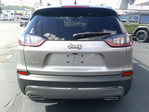 Used 2021 Jeep Cherokee Limited image 4