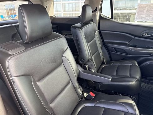 Certified 2019 GMC Acadia SLT image 30