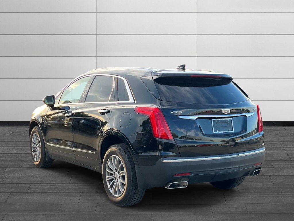 Used 2019 Cadillac XT5 Luxury FWD image 3