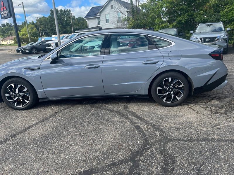 Used 2024 Hyundai Sonata SEL AWD/4WD image 8