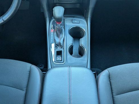 Used 2022 Chevrolet Equinox RS FWD image 6