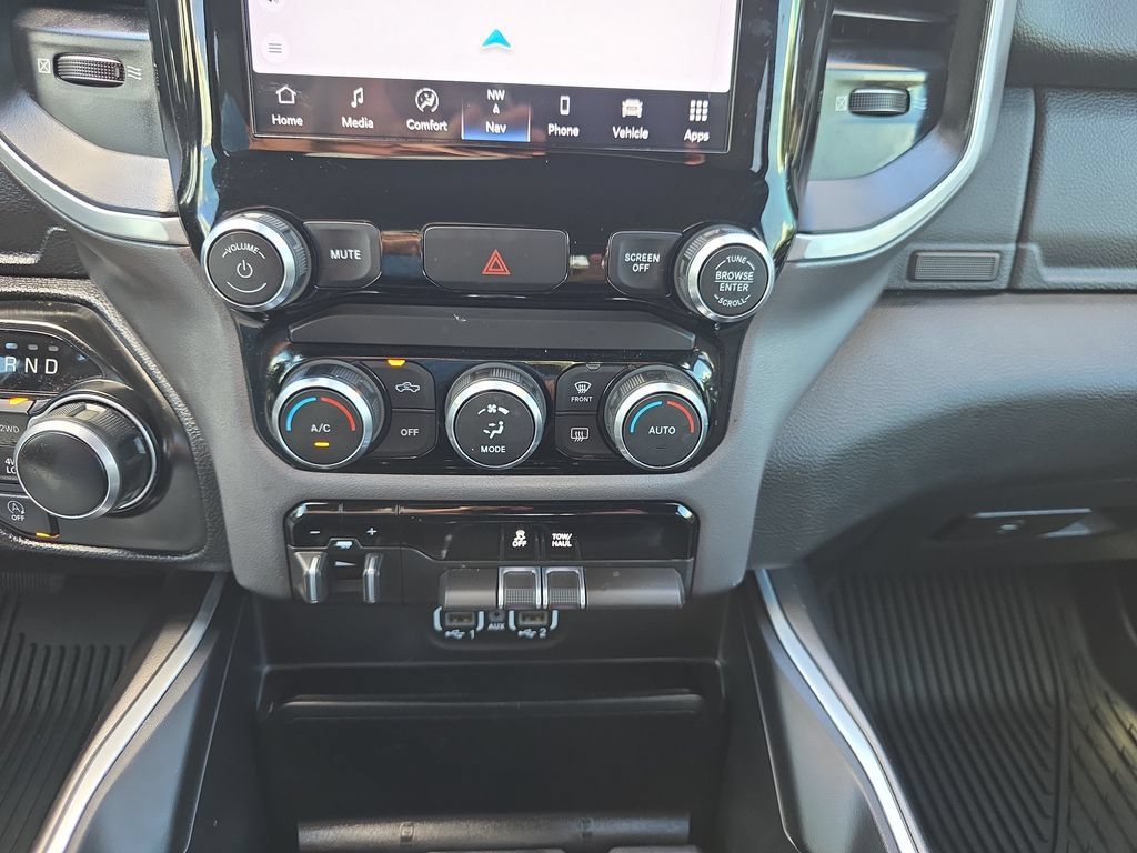 Used 2022 RAM 1500 Big Horn AWD/4WD image 26