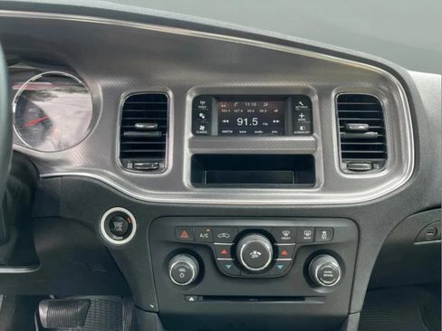 Used 2014 Dodge Charger SE w/ Sport Appearance Group RWD image 13