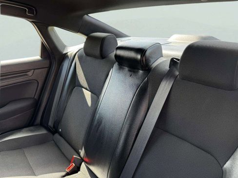 Used 2024 Honda Civic Sport image 39