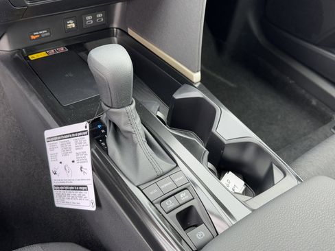 Used 2026 Toyota Camry LE image 19