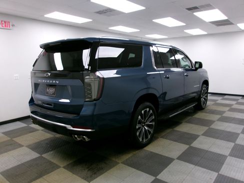 New 2026 Chevrolet Suburban High Country w/ Sun And Tow Package AWD/4WD image 17