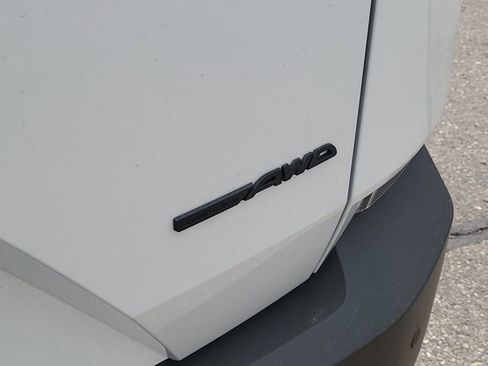 New 2026 Subaru Uncharted AWD image 6