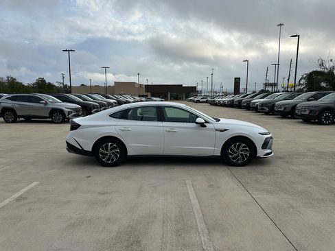 New 2026 Hyundai Sonata Blue image 4