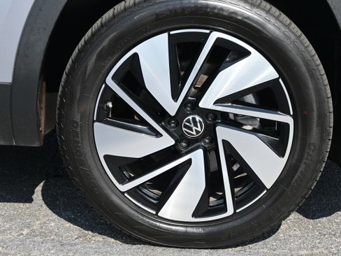 Used 2024 Volkswagen Atlas SEL image 14