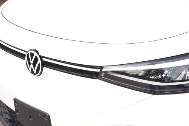 Used 2025 Volkswagen ID.4 Pro AWD/4WD image 9