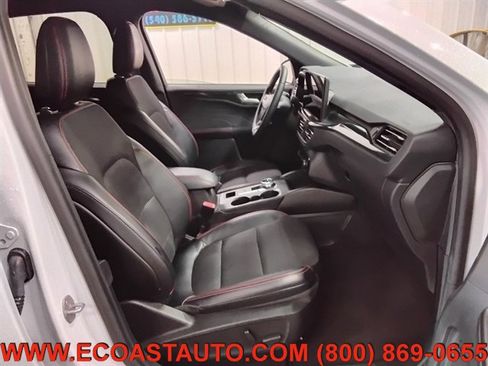 Used 2025 Ford Escape ST-Line Select w/ Tech Pack #2 AWD/4WD image 13