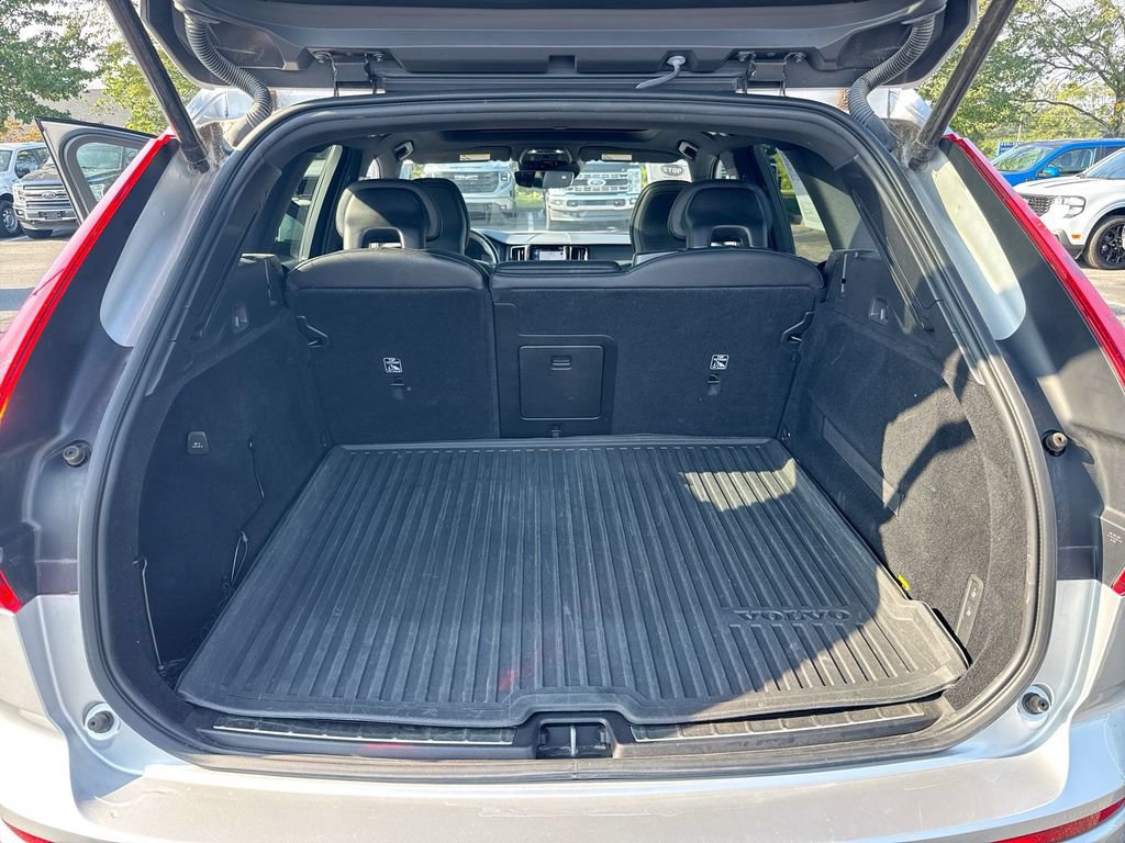 Used 2019 Volvo XC60 T5 Momentum w/ Advanced Package AWD/4WD image 25