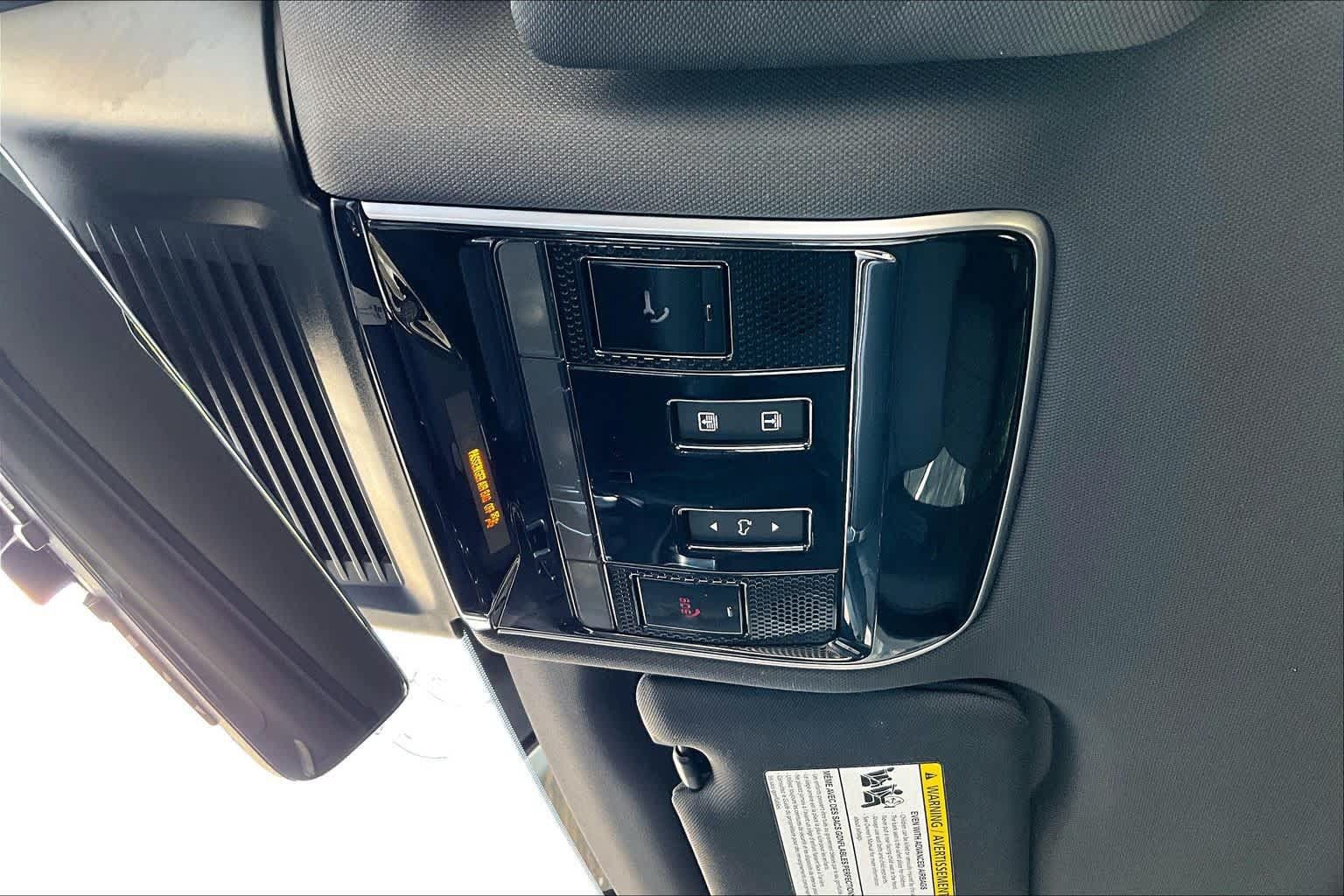 Used 2025 Land Rover Range Rover SE AWD/4WD image 53