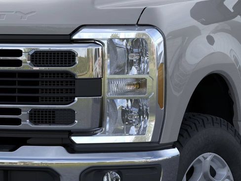 New 2026 Ford F350 XLT w/ 360-Degree Camera Package AWD/4WD image 19