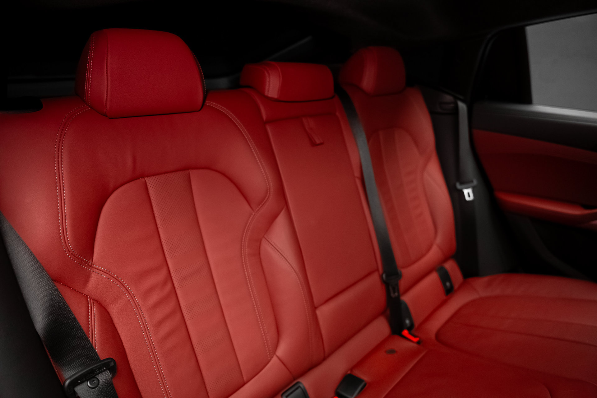 Used 2022 BMW X6 M50i w/ Premium Package AWD/4WD image 66