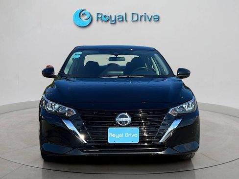 Used 2025 Nissan Sentra SV FWD image 9