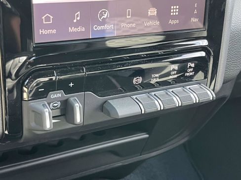 Used 2025 RAM 2500 Big Horn image 19