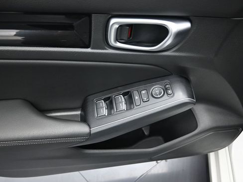 Used 2024 Honda Civic Sport Touring image 10