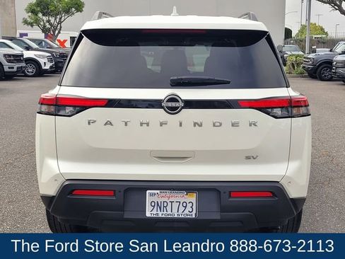 Used 2022 Nissan Pathfinder SV FWD image 9