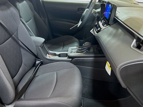 New 2026 Toyota Corolla Cross LE FWD image 25