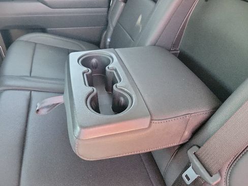 Used 2025 GMC Sierra 1500 SLT AWD/4WD image 33