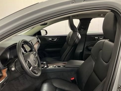 Certified 2024 Volvo S60 B5 Plus AWD/4WD image 27