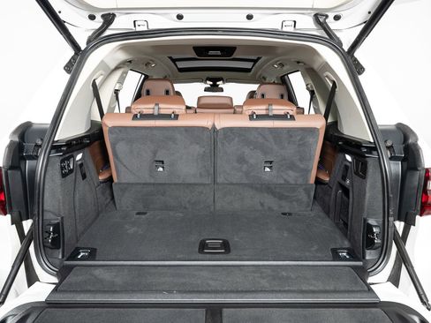 Used 2022 BMW X7 xDrive40i w/ Premium Package image 26