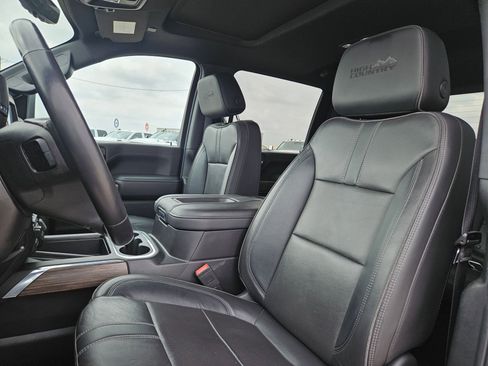 Used 2022 Chevrolet Silverado 3500 High Country w/ Z71 Off-Road Package image 13