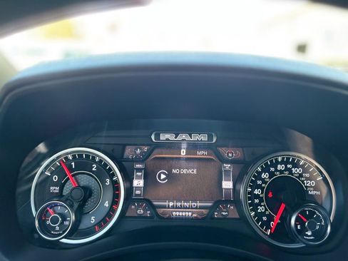 Used 2022 RAM 2500 Big Horn w/ Level A Equipment Group image 28