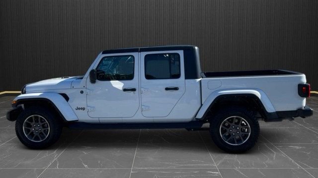 Used 2021 Jeep Gladiator Overland w/ Trailer Tow Package AWD/4WD image 6