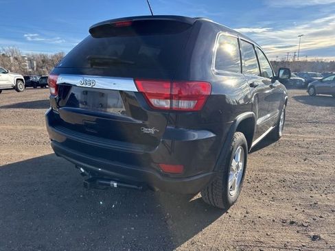 Used 2013 Jeep Grand Cherokee Laredo w/ Laredo E Group image 6