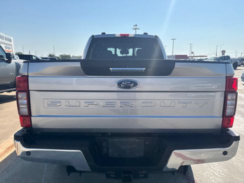 Used 2021 Ford F250 Lariat w/ Lariat Value Package AWD/4WD image 4