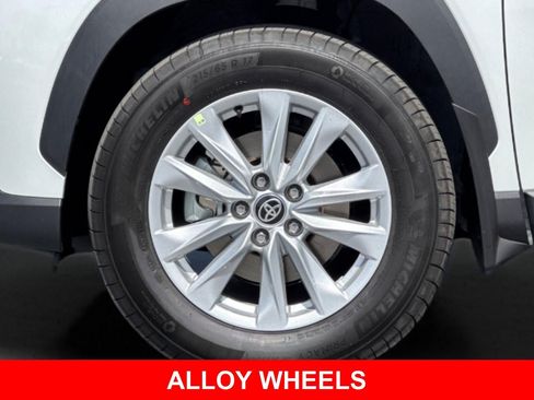 New 2026 Toyota Corolla Cross LE w/ Moonroof Package FWD image 31