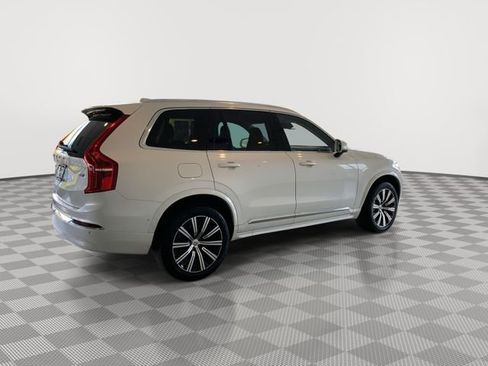 Used 2025 Volvo XC90 B6 Plus image 11